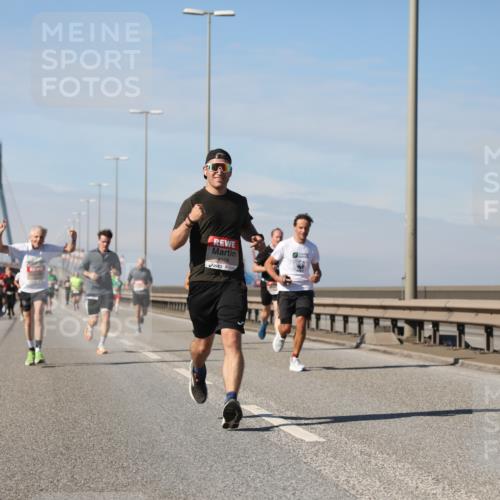 03.10.2025 - Köhlbrandbrückenlauf Yannick Fuchs http://msf.ph/oto/9186007 03.10.2025 11:44:01 Position 3 4108 meine-sportfotos.de