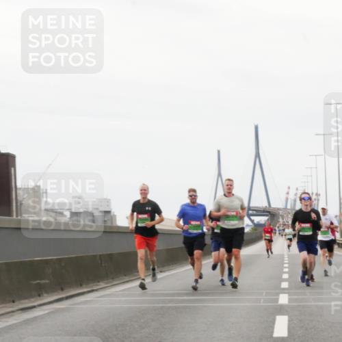 03.10.2025 - Köhlbrandbrückenlauf Matties Gatica Varas http://msf.ph/oto/9186047 03.10.2025 15:44:40 Position 3  meine-sportfotos.de