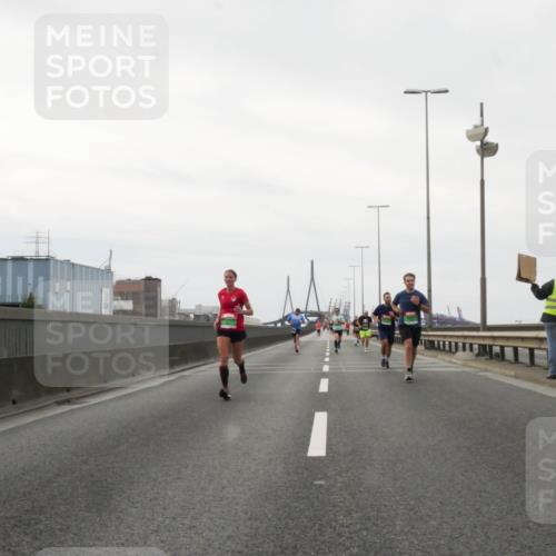 03.10.2025 - Köhlbrandbrückenlauf Matties Gatica Varas http://msf.ph/oto/9186102 03.10.2025 15:44:54 Position 3  meine-sportfotos.de