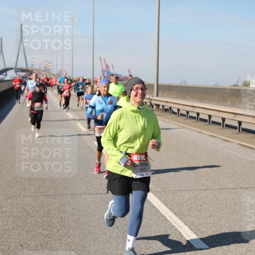 03.10.2025 - Köhlbrandbrückenlauf Yannick Fuchs http://msf.ph/oto/9186103 03.10.2025 12:05:19 Position 3 5821 meine-sportfotos.de
