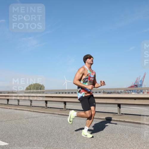 03.10.2025 - Köhlbrandbrückenlauf Yannick Fuchs http://msf.ph/oto/9186104 03.10.2025 11:44:08 Position 3 197 meine-sportfotos.de