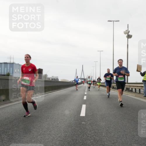03.10.2025 - Köhlbrandbrückenlauf Matties Gatica Varas http://msf.ph/oto/9186112 03.10.2025 15:44:55 Position 3  meine-sportfotos.de