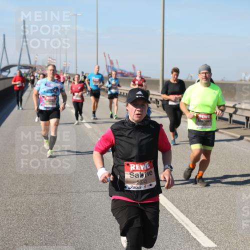 03.10.2025 - Köhlbrandbrückenlauf Yannick Fuchs http://msf.ph/oto/9186149 03.10.2025 12:05:22 Position 3 5633 meine-sportfotos.de