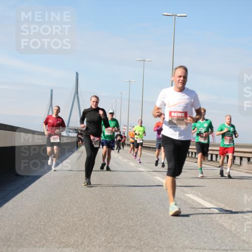 03.10.2025 - Köhlbrandbrückenlauf Yannick Fuchs http://msf.ph/oto/9186160 03.10.2025 11:44:13 Position 3  meine-sportfotos.de