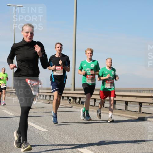 03.10.2025 - Köhlbrandbrückenlauf Yannick Fuchs http://msf.ph/oto/9186181 03.10.2025 11:44:15 Position 3 6666, 299, 6307 meine-sportfotos.de
