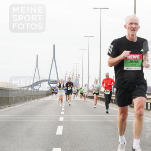 03.10.2025 - Köhlbrandbrückenlauf Matties Gatica Varas http://msf.ph/oto/9186183 03.10.2025 15:45:16 Position 3 7276 meine-sportfotos.de