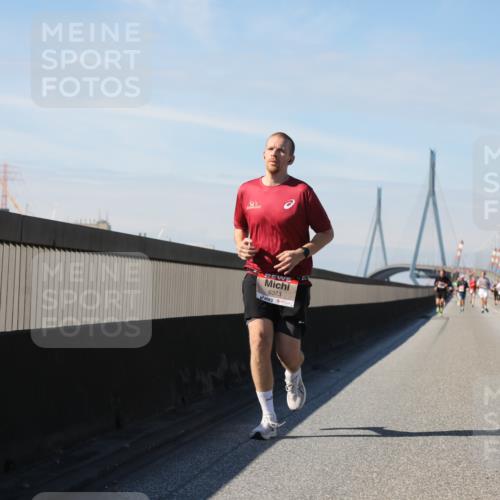 03.10.2025 - Köhlbrandbrückenlauf Yannick Fuchs http://msf.ph/oto/9186195 03.10.2025 11:44:16 Position 3 6373, 6666 meine-sportfotos.de