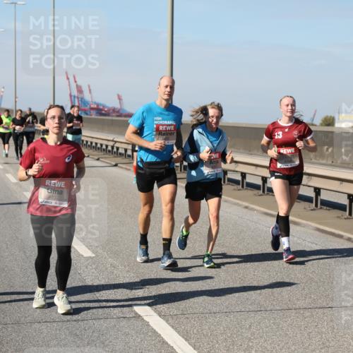 03.10.2025 - Köhlbrandbrückenlauf Yannick Fuchs http://msf.ph/oto/9186198 03.10.2025 12:05:26 Position 3 4989, 4939, 6502, 13 meine-sportfotos.de