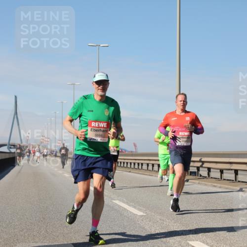 03.10.2025 - Köhlbrandbrückenlauf Yannick Fuchs http://msf.ph/oto/9186208 03.10.2025 11:44:17 Position 3 6666 meine-sportfotos.de