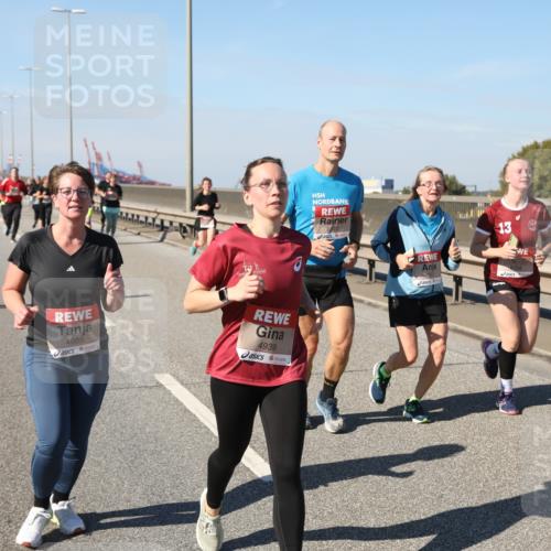 03.10.2025 - Köhlbrandbrückenlauf Yannick Fuchs http://msf.ph/oto/9186220 03.10.2025 12:05:28 Position 3 4989, 4939, 13 meine-sportfotos.de
