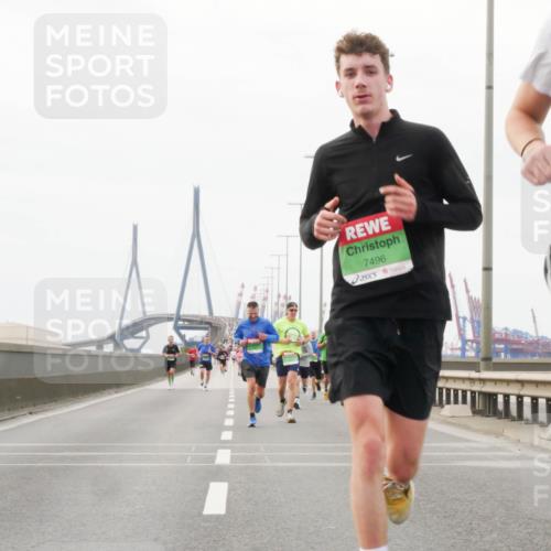 03.10.2025 - Köhlbrandbrückenlauf Matties Gatica Varas http://msf.ph/oto/9186223 03.10.2025 15:45:25 Position 3 7496, 71 meine-sportfotos.de