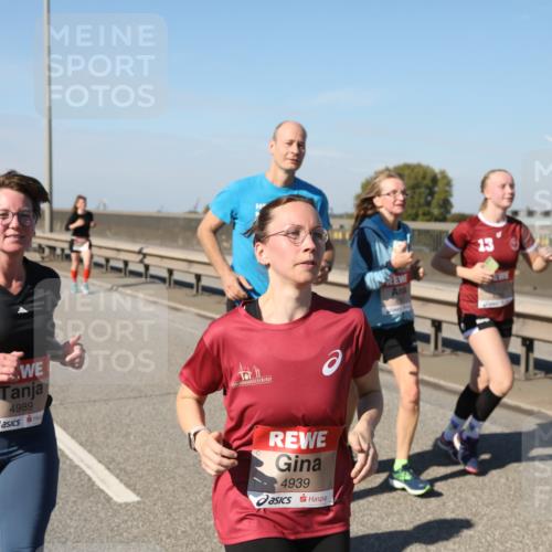 03.10.2025 - Köhlbrandbrückenlauf Yannick Fuchs http://msf.ph/oto/9186233 03.10.2025 12:05:28 Position 3 4989, 4939 meine-sportfotos.de