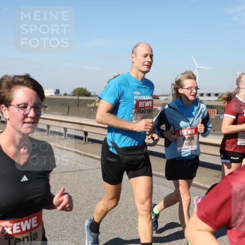 03.10.2025 - Köhlbrandbrückenlauf Yannick Fuchs http://msf.ph/oto/9186236 03.10.2025 12:05:29 Position 3 6502, 6501 meine-sportfotos.de