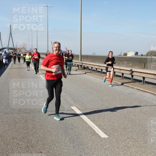 03.10.2025 - Köhlbrandbrückenlauf Yannick Fuchs http://msf.ph/oto/9186259 03.10.2025 12:05:30 Position 3  meine-sportfotos.de