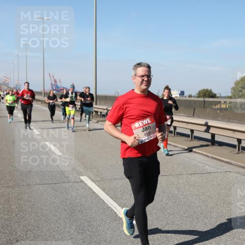 03.10.2025 - Köhlbrandbrückenlauf Yannick Fuchs http://msf.ph/oto/9186272 03.10.2025 12:05:31 Position 3 4910 meine-sportfotos.de