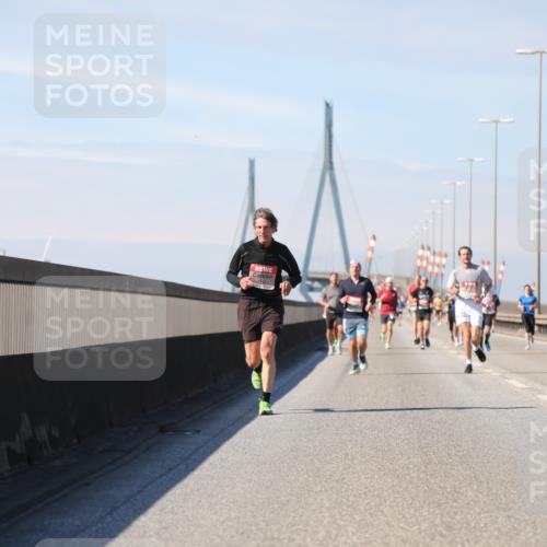 03.10.2025 - Köhlbrandbrückenlauf Yannick Fuchs http://msf.ph/oto/9186274 03.10.2025 11:44:27 Position 3  meine-sportfotos.de