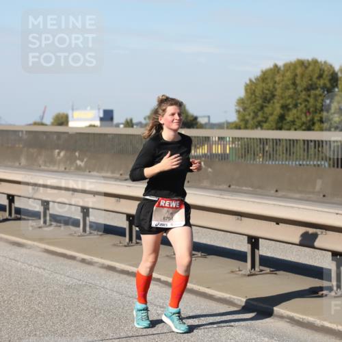 03.10.2025 - Köhlbrandbrückenlauf Yannick Fuchs http://msf.ph/oto/9186284 03.10.2025 12:05:32 Position 3 6794 meine-sportfotos.de
