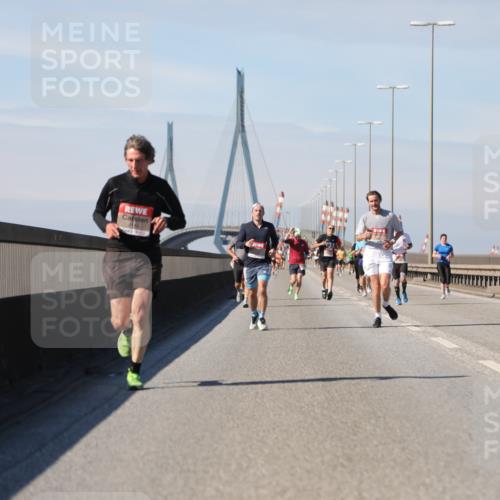 03.10.2025 - Köhlbrandbrückenlauf Yannick Fuchs http://msf.ph/oto/9186287 03.10.2025 11:44:28 Position 3  meine-sportfotos.de
