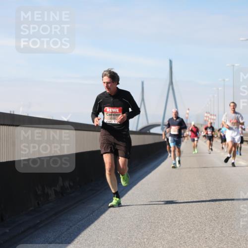 03.10.2025 - Köhlbrandbrückenlauf Yannick Fuchs http://msf.ph/oto/9186294 03.10.2025 11:44:29 Position 3 4164 meine-sportfotos.de