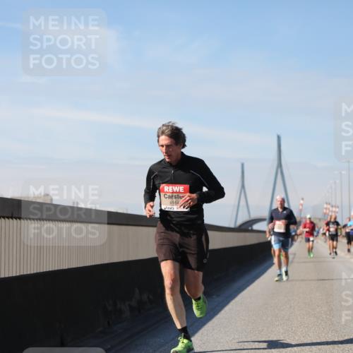 03.10.2025 - Köhlbrandbrückenlauf Yannick Fuchs http://msf.ph/oto/9186303 03.10.2025 11:44:30 Position 3 4164 meine-sportfotos.de
