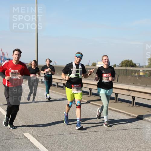 03.10.2025 - Köhlbrandbrückenlauf Yannick Fuchs http://msf.ph/oto/9186332 03.10.2025 12:05:34 Position 3 6075 meine-sportfotos.de