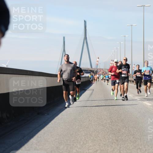 03.10.2025 - Köhlbrandbrückenlauf Yannick Fuchs http://msf.ph/oto/9186349 03.10.2025 11:44:35 Position 3  meine-sportfotos.de