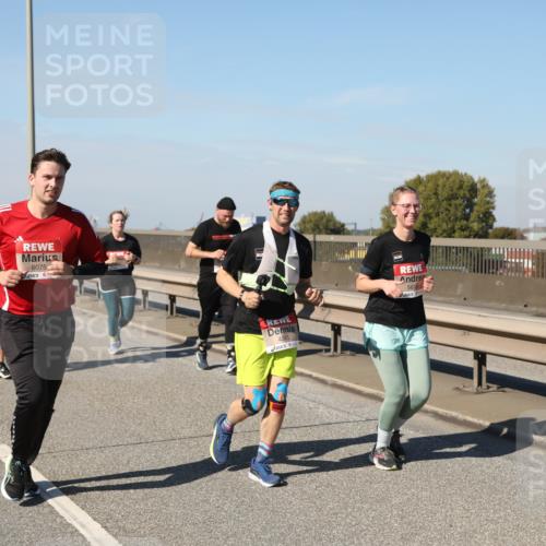 03.10.2025 - Köhlbrandbrückenlauf Yannick Fuchs http://msf.ph/oto/9186353 03.10.2025 12:05:35 Position 3 6075, 4245, 5610 meine-sportfotos.de