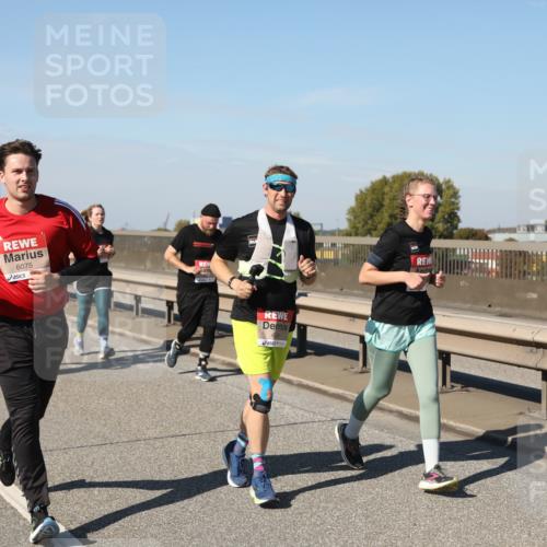 03.10.2025 - Köhlbrandbrückenlauf Yannick Fuchs http://msf.ph/oto/9186358 03.10.2025 12:05:35 Position 3 6075 meine-sportfotos.de