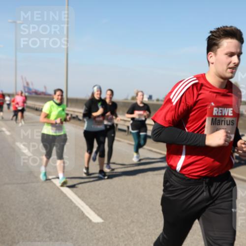 03.10.2025 - Köhlbrandbrückenlauf Yannick Fuchs http://msf.ph/oto/9186382 03.10.2025 12:05:36 Position 3  meine-sportfotos.de
