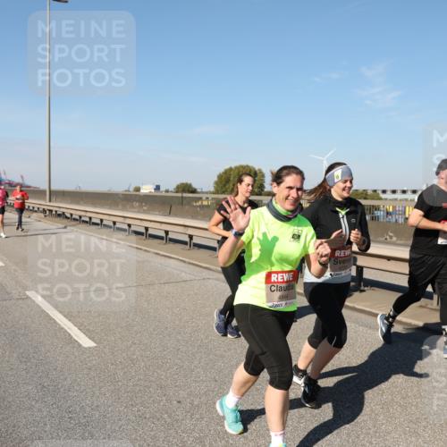 03.10.2025 - Köhlbrandbrückenlauf Yannick Fuchs http://msf.ph/oto/9186422 03.10.2025 12:05:38 Position 3 4844 meine-sportfotos.de