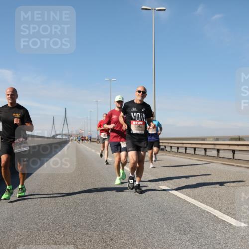 03.10.2025 - Köhlbrandbrückenlauf Yannick Fuchs http://msf.ph/oto/9186424 03.10.2025 11:44:41 Position 3 4177 meine-sportfotos.de
