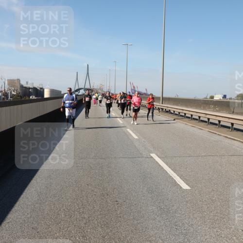 03.10.2025 - Köhlbrandbrückenlauf Yannick Fuchs http://msf.ph/oto/9186432 03.10.2025 12:05:38 Position 3  meine-sportfotos.de