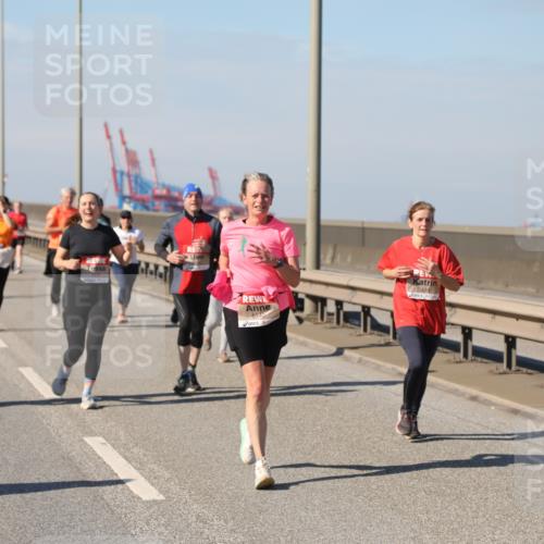 03.10.2025 - Köhlbrandbrückenlauf Yannick Fuchs http://msf.ph/oto/9186459 03.10.2025 12:05:40 Position 3 6140, 5470 meine-sportfotos.de