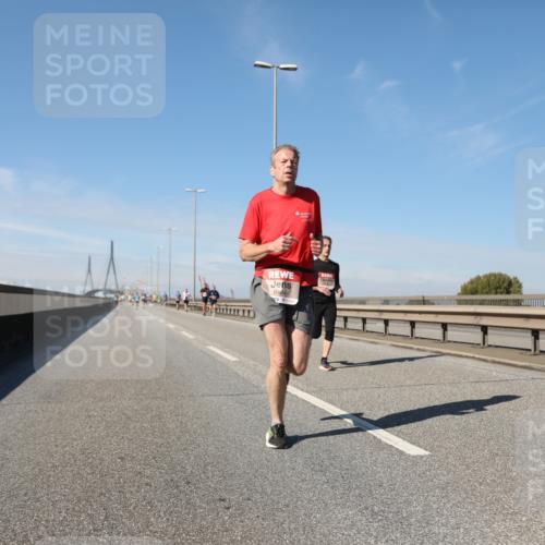 03.10.2025 - Köhlbrandbrückenlauf Yannick Fuchs http://msf.ph/oto/9186460 03.10.2025 11:44:43 Position 3 6464 meine-sportfotos.de