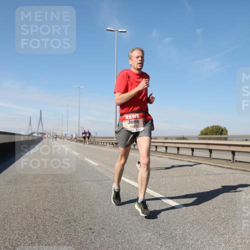 03.10.2025 - Köhlbrandbrückenlauf Yannick Fuchs http://msf.ph/oto/9186462 03.10.2025 11:44:44 Position 3 6464 meine-sportfotos.de