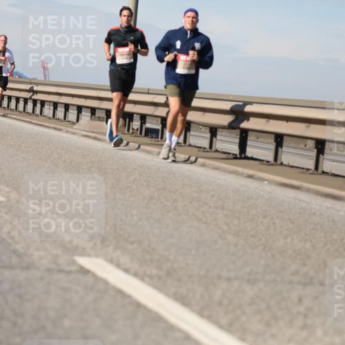03.10.2025 - Köhlbrandbrückenlauf Yannick Fuchs http://msf.ph/oto/9186501 03.10.2025 11:44:48 Position 3  meine-sportfotos.de