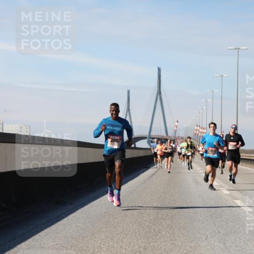 03.10.2025 - Köhlbrandbrückenlauf Yannick Fuchs http://msf.ph/oto/9186566 03.10.2025 11:44:55 Position 3  meine-sportfotos.de