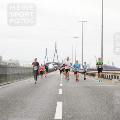 03.10.2025 - Köhlbrandbrückenlauf Matties Gatica Varas http://msf.ph/oto/9186576 03.10.2025 15:46:55 Position 3  meine-sportfotos.de