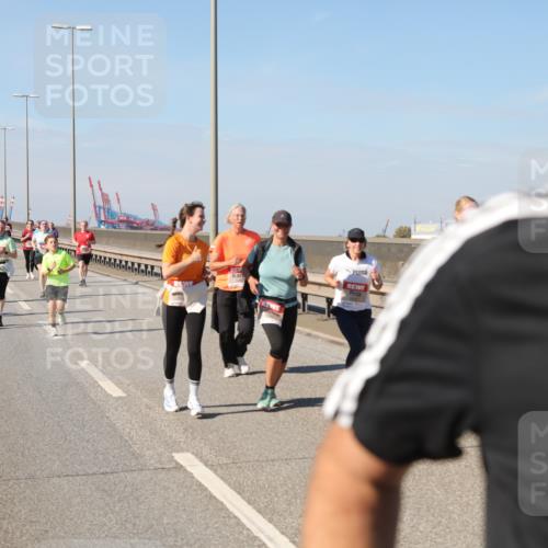 03.10.2025 - Köhlbrandbrückenlauf Yannick Fuchs http://msf.ph/oto/9186581 03.10.2025 12:05:46 Position 3  meine-sportfotos.de