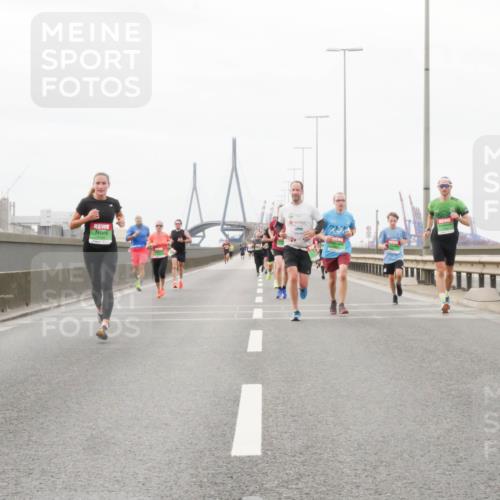 03.10.2025 - Köhlbrandbrückenlauf Matties Gatica Varas http://msf.ph/oto/9186585 03.10.2025 15:46:57 Position 3  meine-sportfotos.de