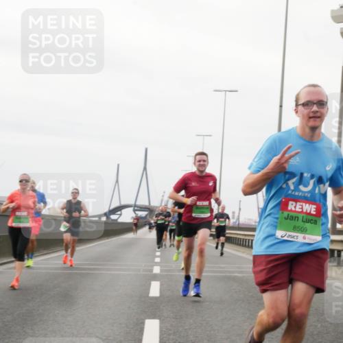03.10.2025 - Köhlbrandbrückenlauf Matties Gatica Varas http://msf.ph/oto/9186602 03.10.2025 15:47:01 Position 3 8509, 9 meine-sportfotos.de