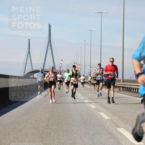 03.10.2025 - Köhlbrandbrückenlauf Yannick Fuchs http://msf.ph/oto/9186647 03.10.2025 11:45:00 Position 3  meine-sportfotos.de