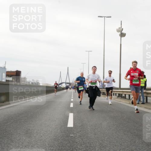 03.10.2025 - Köhlbrandbrückenlauf Matties Gatica Varas http://msf.ph/oto/9186657 03.10.2025 15:47:13 Position 3 96, 247 meine-sportfotos.de
