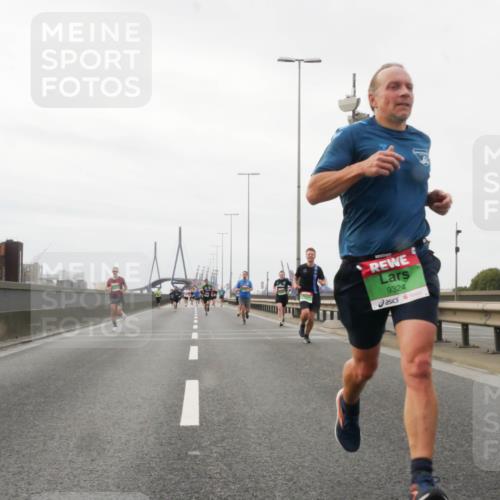 03.10.2025 - Köhlbrandbrückenlauf Matties Gatica Varas http://msf.ph/oto/9186670 03.10.2025 15:47:16 Position 3 9324 meine-sportfotos.de