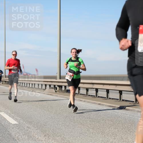 03.10.2025 - Köhlbrandbrückenlauf Yannick Fuchs http://msf.ph/oto/9186680 03.10.2025 11:45:02 Position 3 6614 meine-sportfotos.de