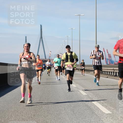 03.10.2025 - Köhlbrandbrückenlauf Yannick Fuchs http://msf.ph/oto/9186696 03.10.2025 11:45:03 Position 3 5779 meine-sportfotos.de