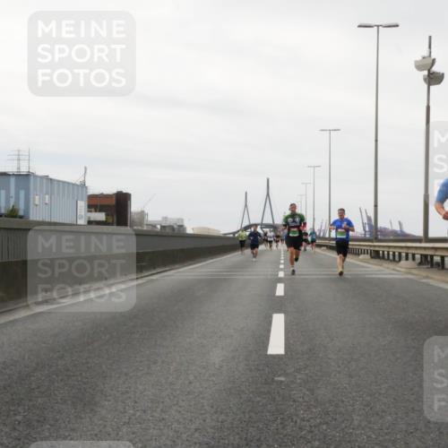 03.10.2025 - Köhlbrandbrückenlauf Matties Gatica Varas http://msf.ph/oto/9186700 03.10.2025 15:47:22 Position 3  meine-sportfotos.de