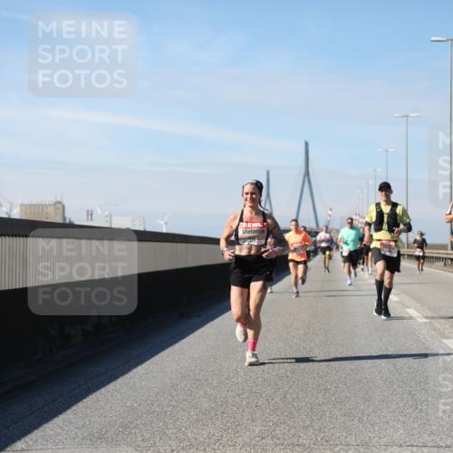 03.10.2025 - Köhlbrandbrückenlauf Yannick Fuchs http://msf.ph/oto/9186701 03.10.2025 11:45:04 Position 3  meine-sportfotos.de