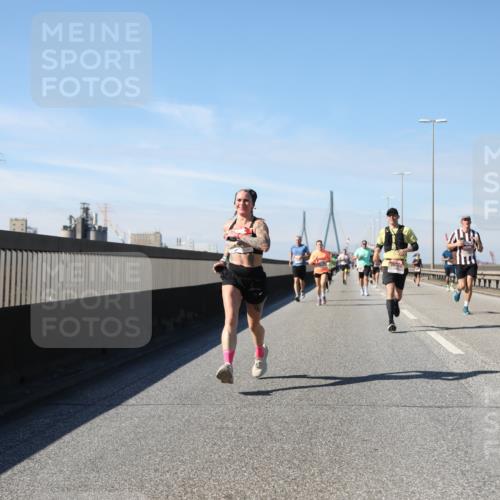 03.10.2025 - Köhlbrandbrückenlauf Yannick Fuchs http://msf.ph/oto/9186716 03.10.2025 11:45:05 Position 3 6779 meine-sportfotos.de