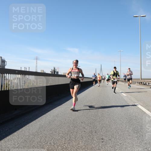 03.10.2025 - Köhlbrandbrückenlauf Yannick Fuchs http://msf.ph/oto/9186723 03.10.2025 11:45:05 Position 3 5779 meine-sportfotos.de